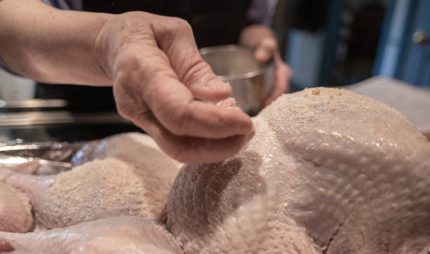 istock Adding to the Thanksgiving Turkey 1191971415