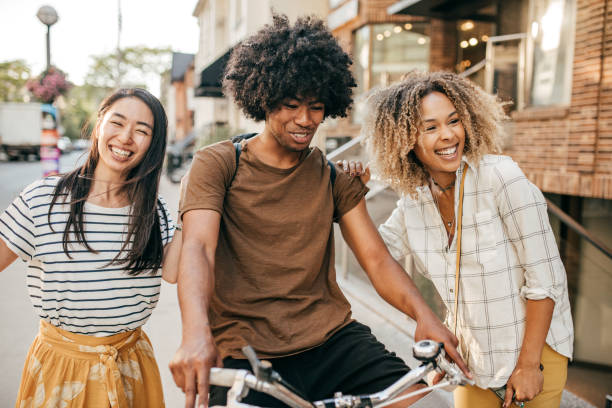 istock Enjoying summertime with friends 1191982323