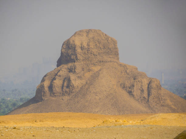 pyramide von amenemhat iii, dahshur, ägypten - 3150 stock-fotos und bilder