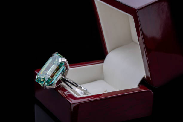 istock Diamond Ring in Jewelry Box 1192111089