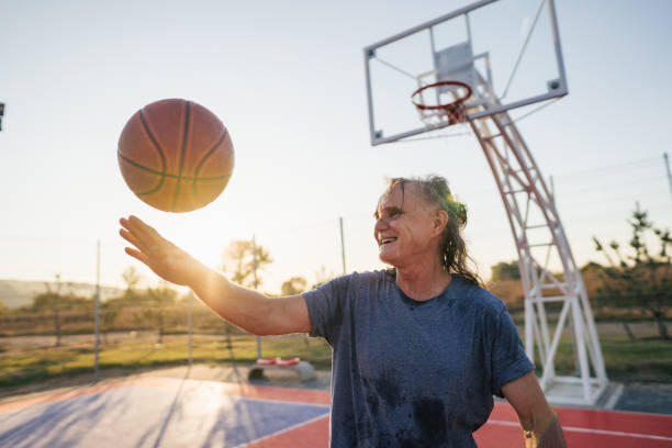 istock Senior basketball player 1192127091
