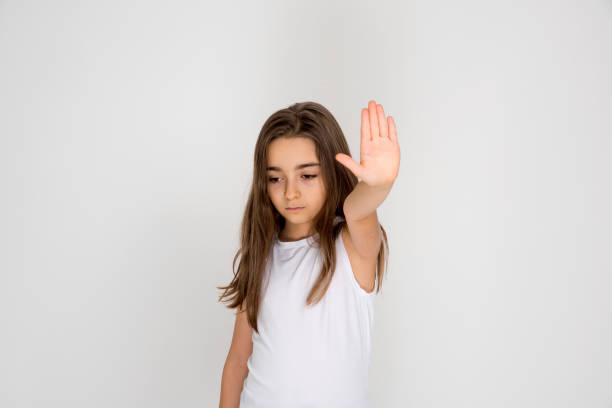 stoppen - stop child stop sign child abuse stock-fotos und bilder