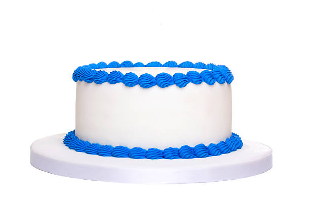 blanco pastel de cumpleaños - cake fotografías e imágenes de stock