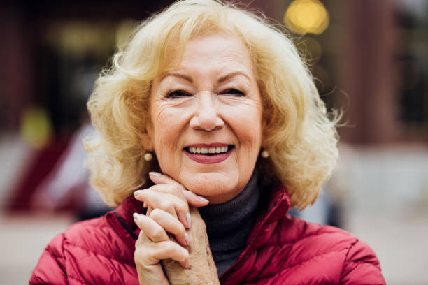 istock Beautiful older woman 1192273050