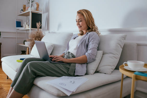 istock A Woman Freelancer Working at Home 1192311728