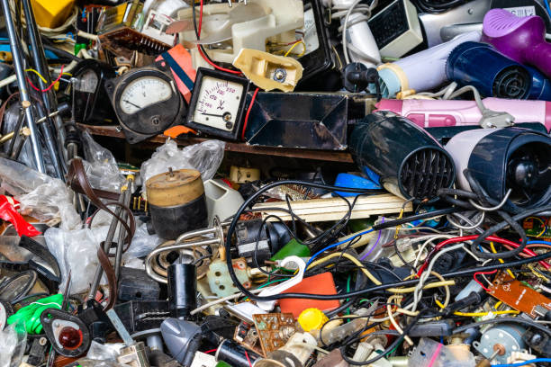 istock Old electrical appliances and wires 1192372731