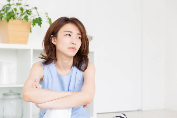 istock asian woman, think 1192395781