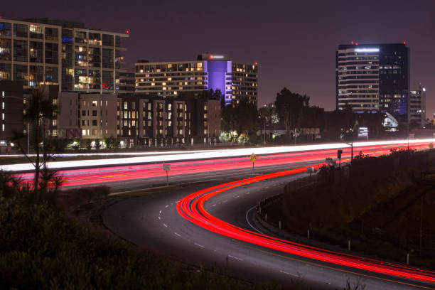 어바인 스카이라인 - irvine california california orange county traffic 뉴스 사진 이미지