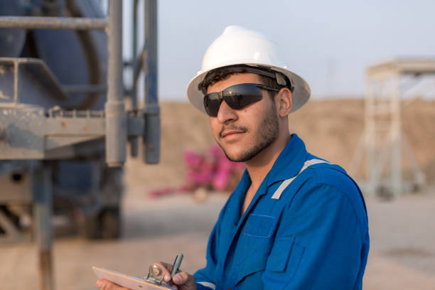 istock Oil and gas engineer at a Rig site 1192469160