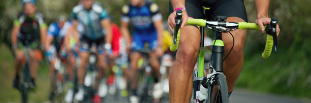 competición ciclista - bicicleta fotos fotografías e imágenes de stock