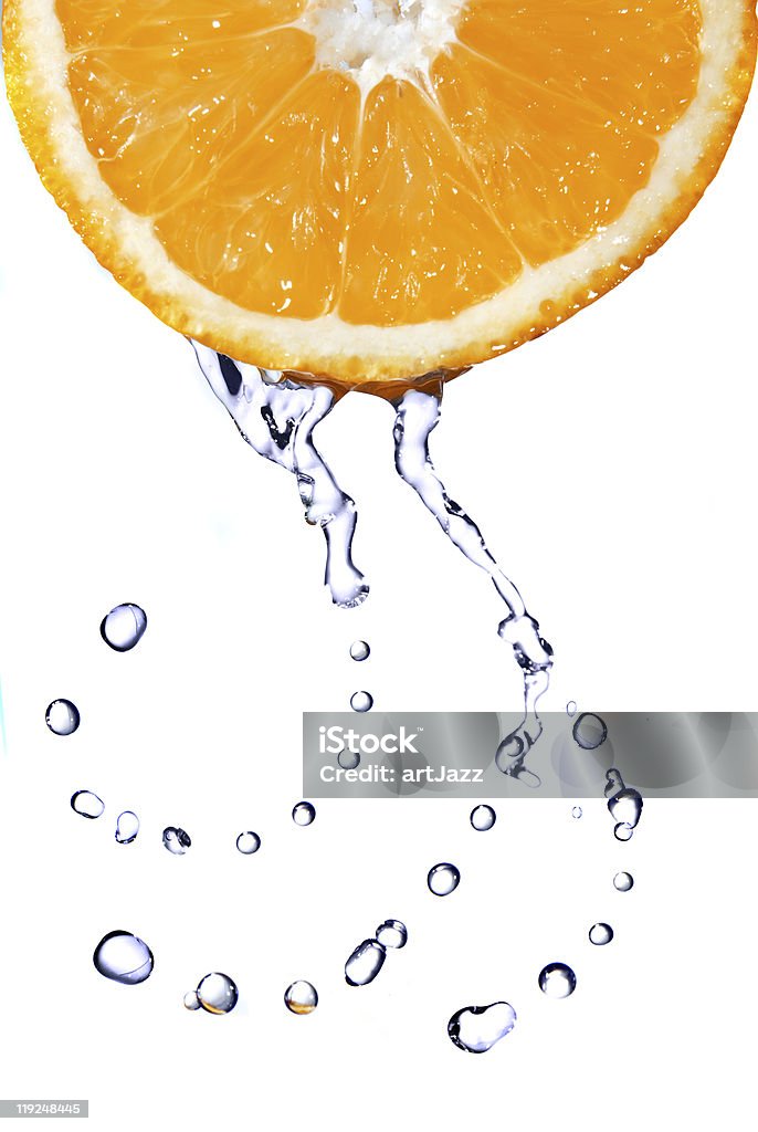 Arrangiert Wassertropfen auf orange slice - Lizenzfrei Arrangieren Stock-Foto