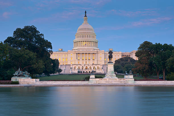 istock US Capitol at Dusk across reflecting pool 119250034