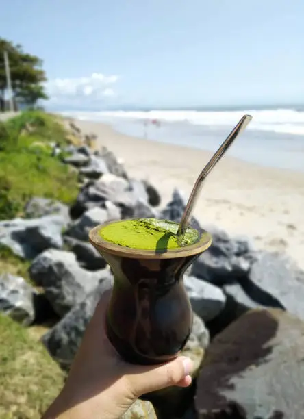 Taking a mate on the Brazilian coast.
Yerba mate is a historic plant that was first consumed by the Guarani Indians for containing energy substances.