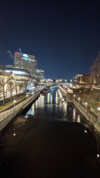 istock Canal Rideau in the evening (photo1) 1192523835