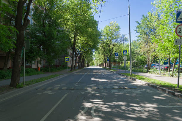 istock Quiet green street in Moscow. 1192537184