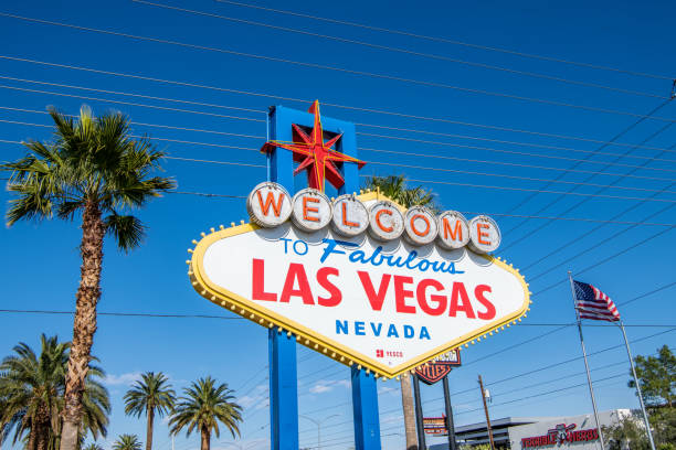 ネバダ州ラスベガスの入り口にあるラスベガスへようこそ。 - welcome to fabulous las vegas sign las vegas metropolitan area casino neon light ストックフォトと画像