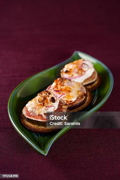 Fichi E Formaggio Con Cracker - Fotografie stock e altre immagini di Alimentazione sana - Alimentazione sana, Antipasto, Buffet