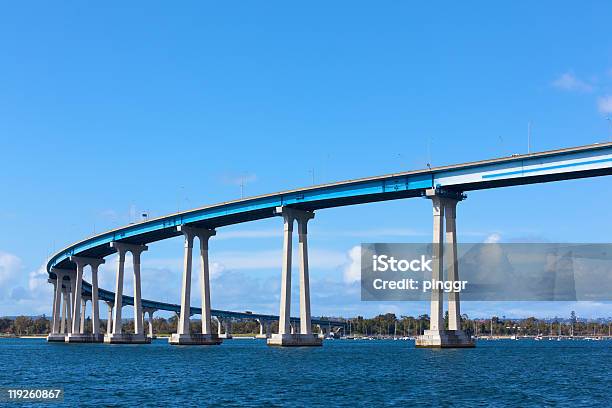 Photo libre de droit de Coronado Bay Bridge banque d'images et plus d'images libres de droit de Coronado Bay Bridge - Coronado Bay Bridge, Arc - Élément architectural, Baie - Eau