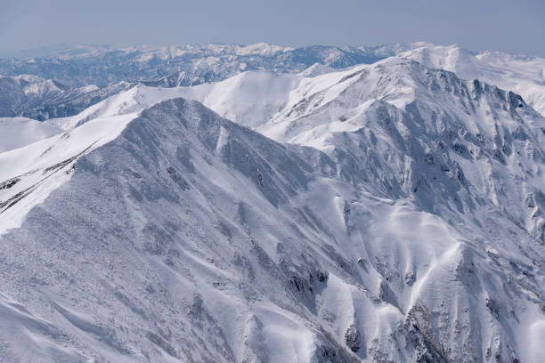 istock Ojikazawanokashira seen from Mt.Tanigawadake in spring 1192639066