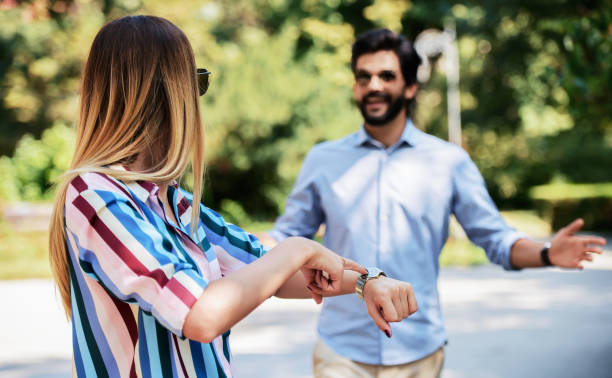 130+ Man Waiting For Woman Late To Date Stock Photos ...