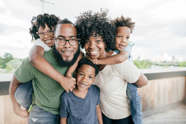 istock Happy family 1192759766
