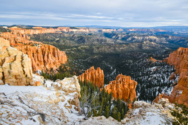 paesaggi spettacolari nel parco nazionale del canyon di bryce - sunrise point foto e immagini stock