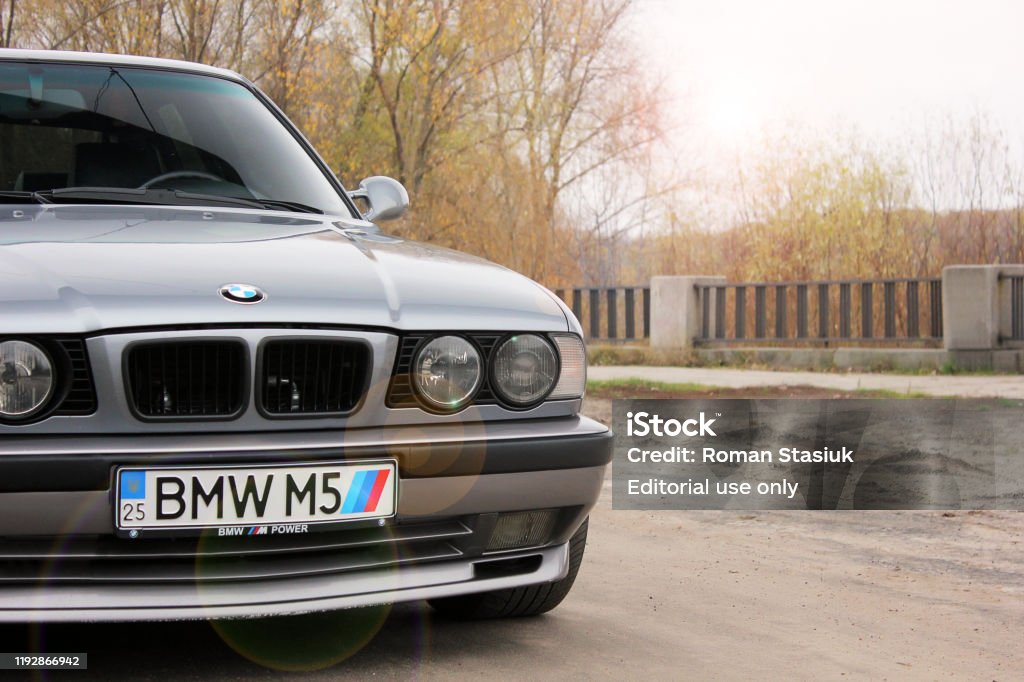 Bmw M5 E34 Gray Bmw Stands On The Road Stock Photo - Download Image Now -  Autumn, Bmw, Black Color - Istock