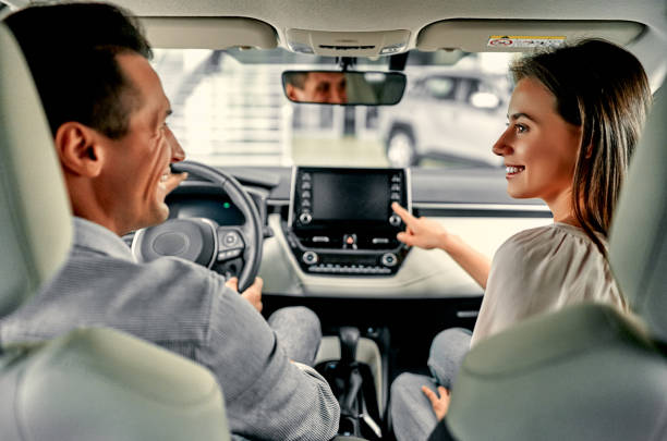 istock Visit to the dealership. 1192871072