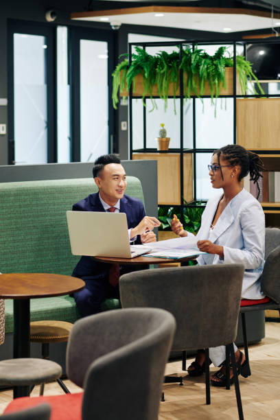 istock Business partners meeting in cafe 1192887810