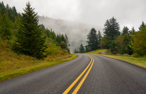 istock Misty Mountain Road in Blue Ridge Parkway 1192916624