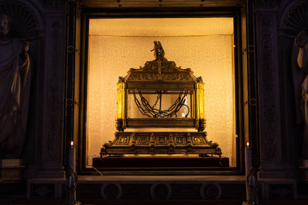 istock Chain in St. Peter's Basilica in Vincoli 1193020485