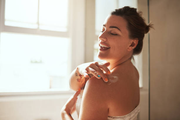 istock Lock in that moisture with a good creme 1193065303