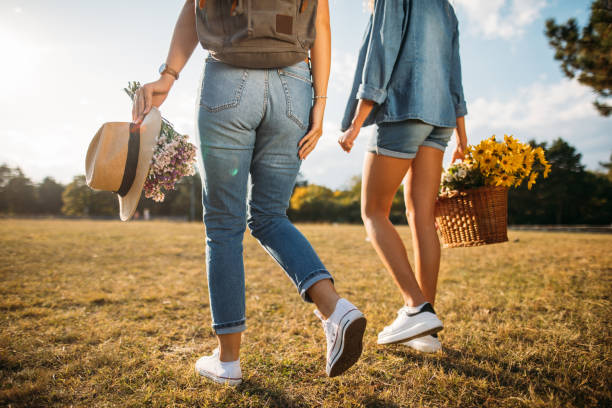 istock Fashionable friends going on a picnic 1193092528