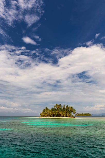 istock Small tropical island in the San Blas, Panama 1193115193