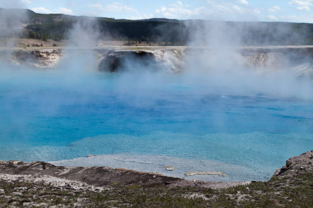 istock Yellowstone National Park 1193176514