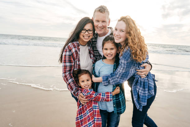 istock Choosing your family vacation 1193367433