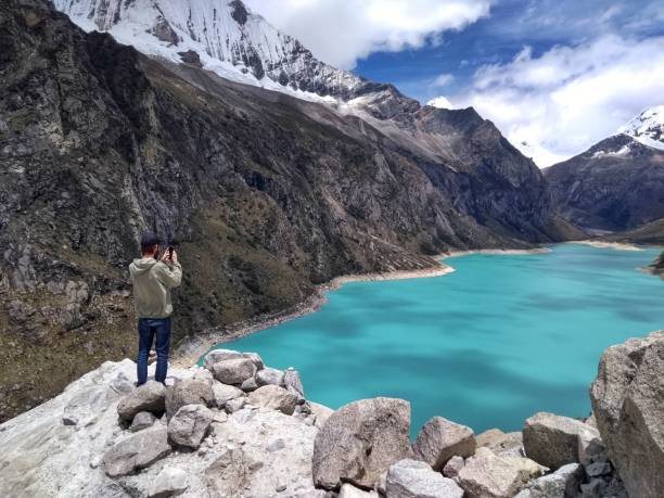 лагуна парон, уараз, перу, южная америка - mountain peru cordillera blanca mountain range стоковые фото и изображения