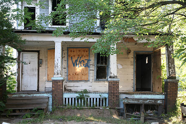 Abandoned home  flint michigan stock pictures, royalty-free photos & images