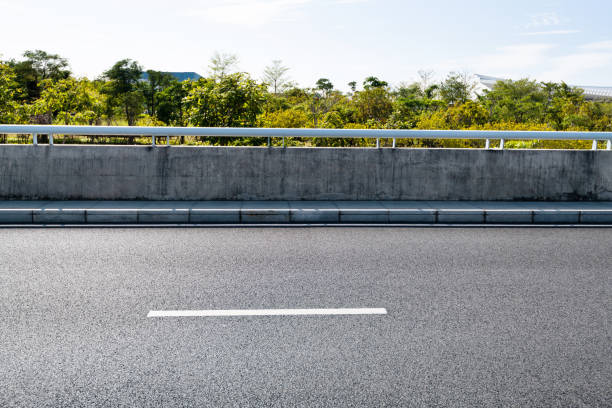 Asphalt road and roadside scenery.