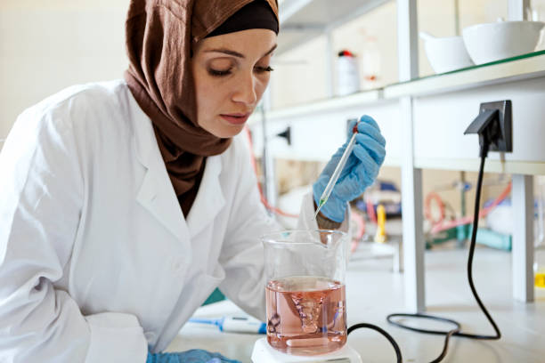 istock Middle Eastern (Muslim) Woman in laboratory 1193485269
