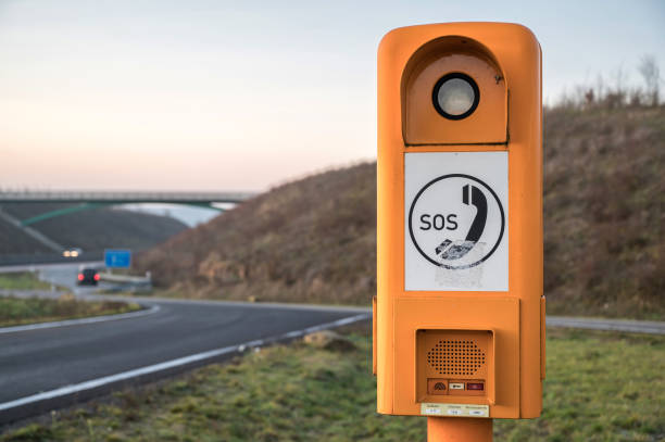 istock Emergency call on a highway as an aid to a breakdown 1193537622