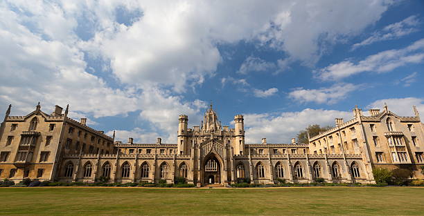 saint john's college. cambridge. royaume-uni. - st johns college photos et images de collection