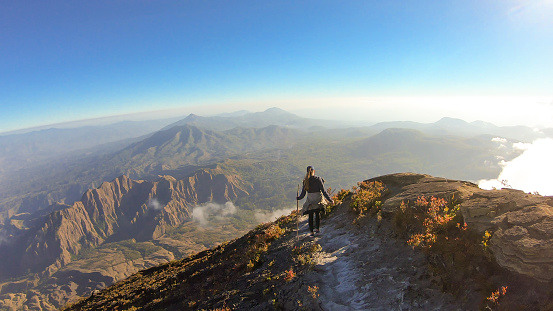 Bajawa-A chica bajando por el volcán Inierie photo