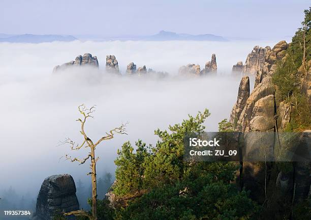 Sächsische Schweiz Schroon Lake Stockfoto und mehr Bilder von Nebel - Nebel, Sächsische Schweiz, Elbsandsteingebirge