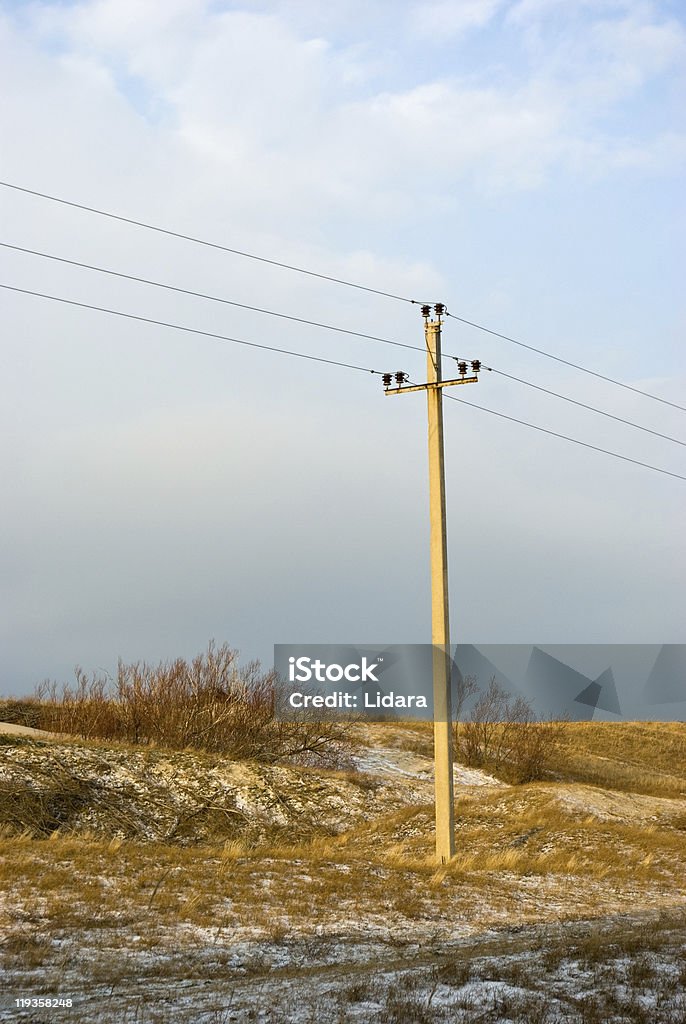 Linea di alimentazione in inverno Duna del Penisola dei Curoni - Foto stock royalty-free di Acciaio