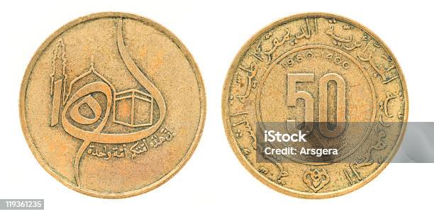 50 Centimes Denaro Di Algeria - Fotografie stock e altre immagini di Algeria - Algeria, Arrugginito, Bianco