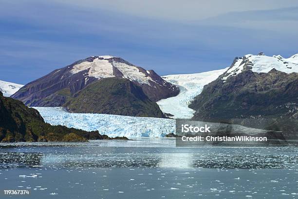 Chileno Fjords Foto de stock y más banco de imágenes de Archipiélago de Tierra del Fuego - Archipiélago de Tierra del Fuego, Glaciar, Agua