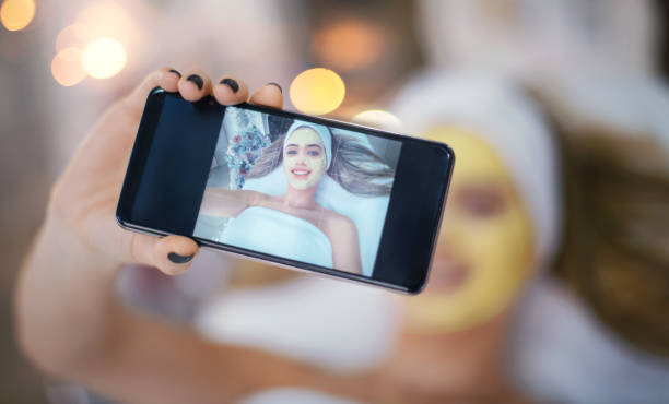 istock Taking selfie at beauty salon. 1193691610