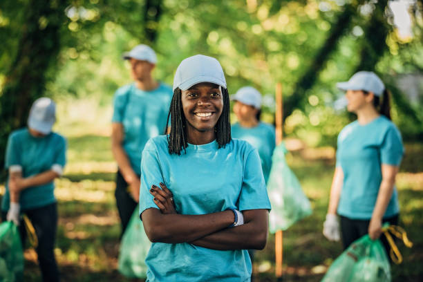 istock Woman volunteer 1193734712