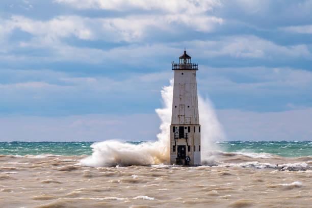 istock Frankfort North Breakwater Lighthouse 1193748856